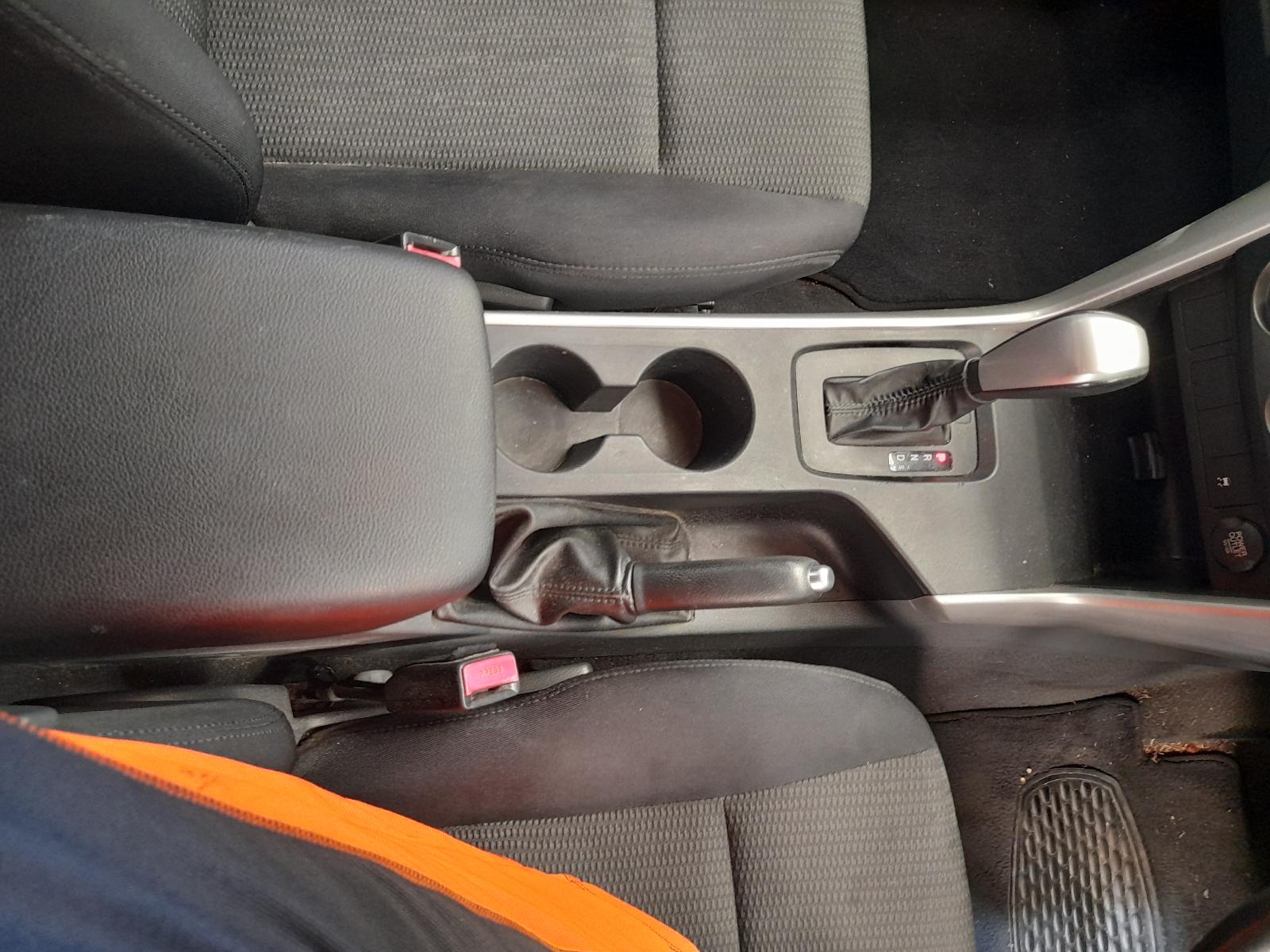 2012 Mazda Bt50 Left Indicator/Fog/Side View Auto part Left Indicator/Fog/Side Mazda Bt50 2012