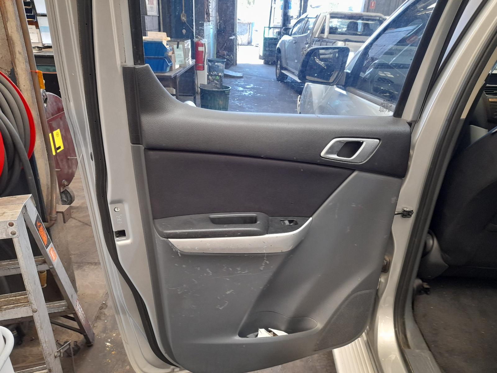 2012 Mazda Bt50 Left Indicator/Fog/Side View Auto part Left Indicator/Fog/Side Mazda Bt50 2012