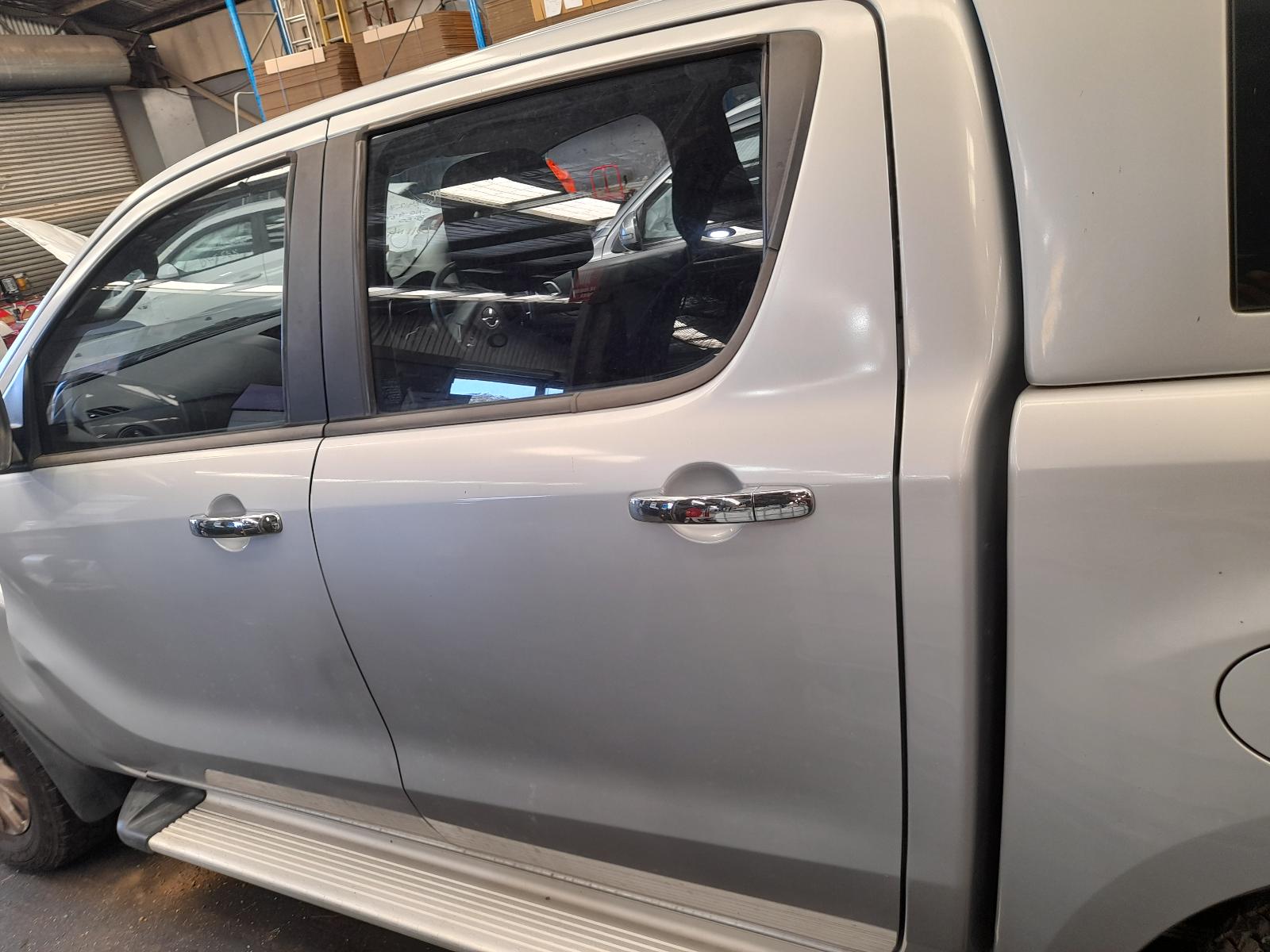 2012 Mazda Bt50 Left Indicator/Fog/Side View Auto part Left Indicator/Fog/Side Mazda Bt50 2012