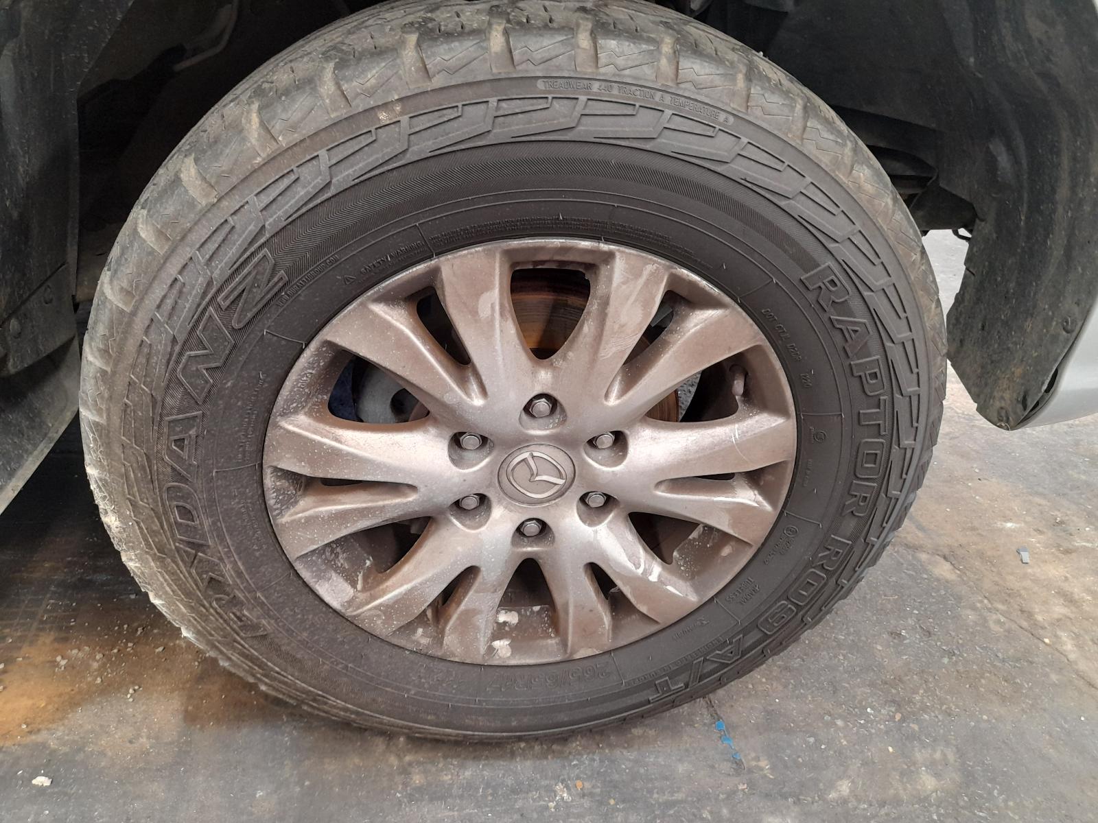 2012 Mazda Bt50 Left Indicator/Fog/Side View Auto part Left Indicator/Fog/Side Mazda Bt50 2012