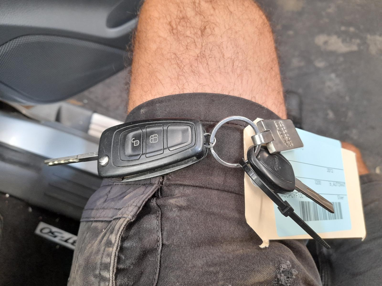 2012 Mazda Bt50 Left Indicator/Fog/Side View Auto part Left Indicator/Fog/Side Mazda Bt50 2012
