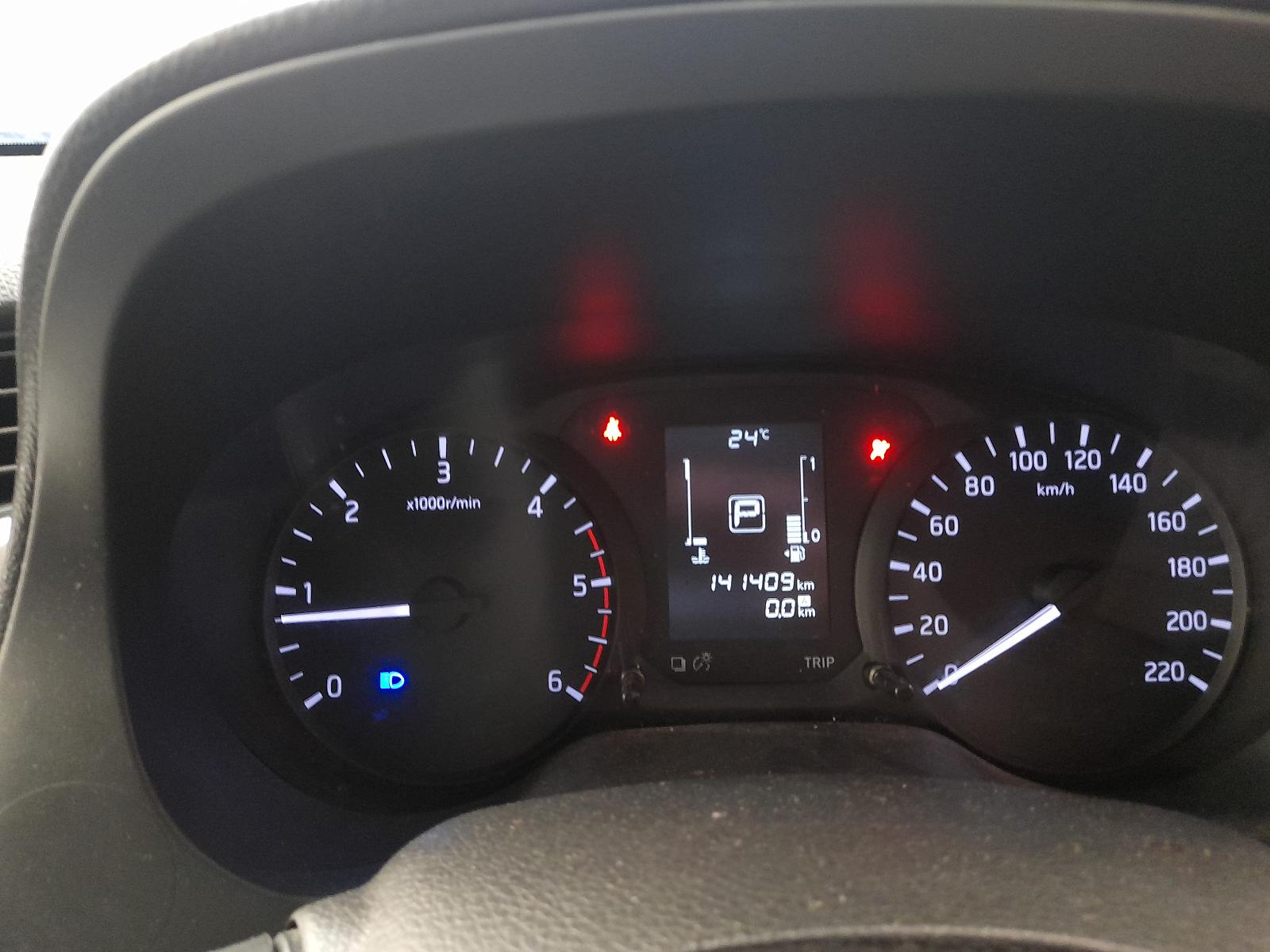 View Auto part Front Seat Nissan Navara 2018