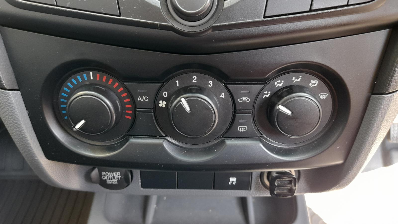 View Auto part Trans/Gearbox Mazda Bt50 2012