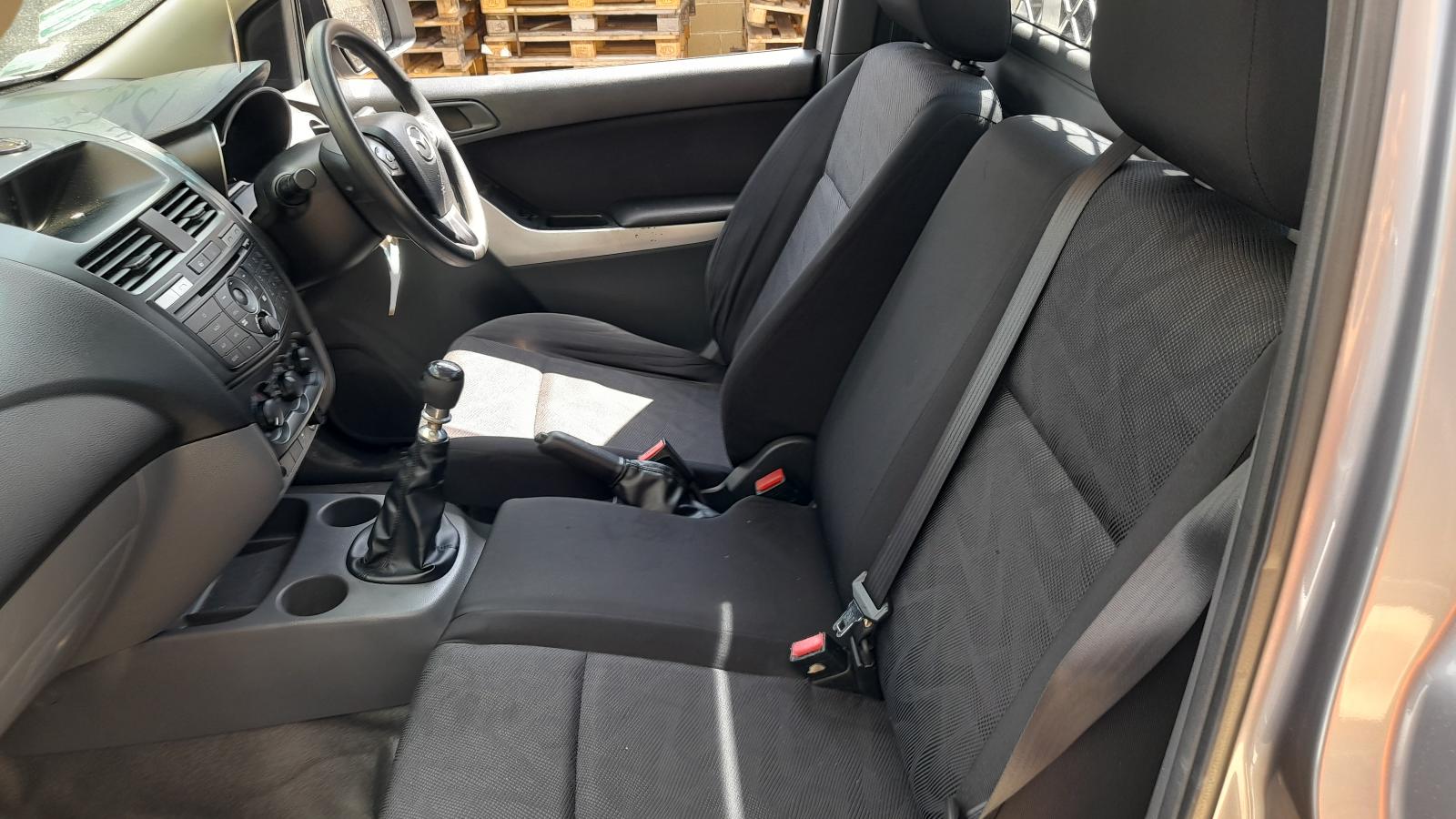 View Auto part Trans/Gearbox Mazda Bt50 2012