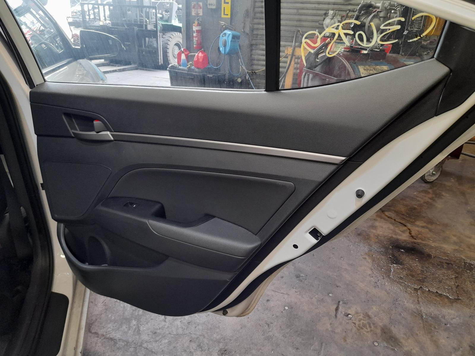 View Auto part Alternator Hyundai Elantra 2017