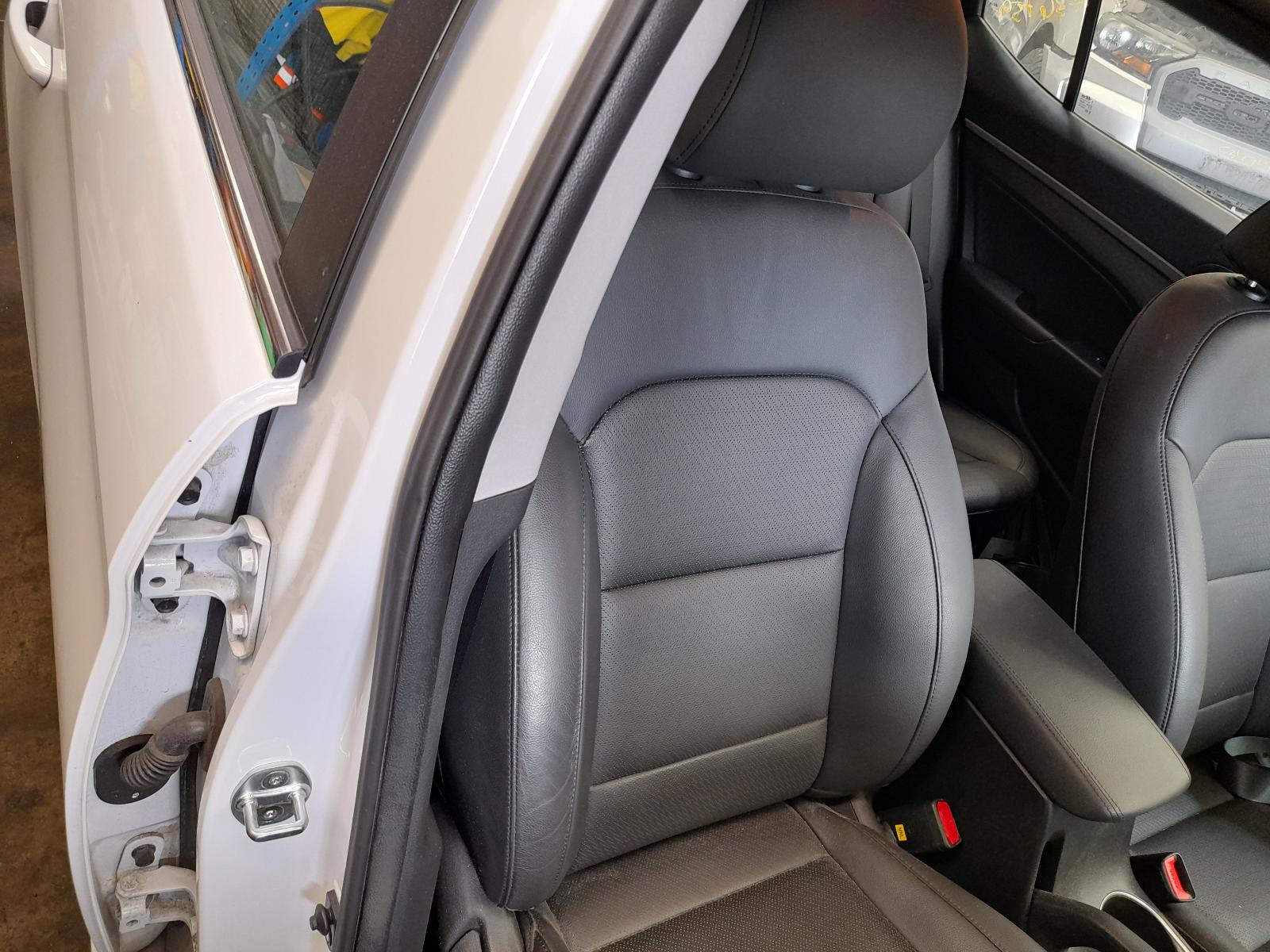 View Auto part Alternator Hyundai Elantra 2017