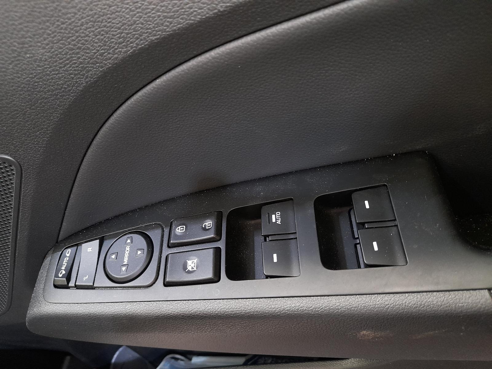 View Auto part Alternator Hyundai Elantra 2017