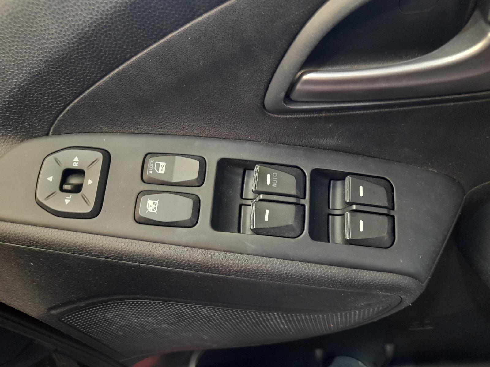 2015 Hyundai Ix35 Left Rear Door Window View Auto part Left Rear Door Window Hyundai Ix35 2015