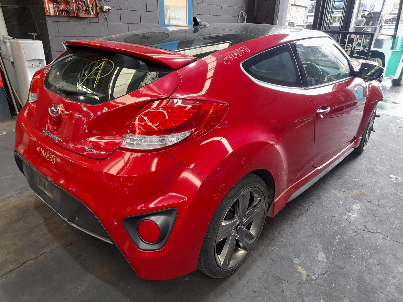 2014 Hyundai Veloster Engine View Auto part Engine Hyundai Veloster 2014