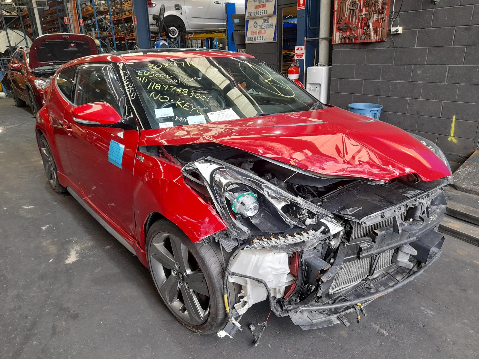 2014 Hyundai Veloster Engine View Auto part Engine Hyundai Veloster 2014