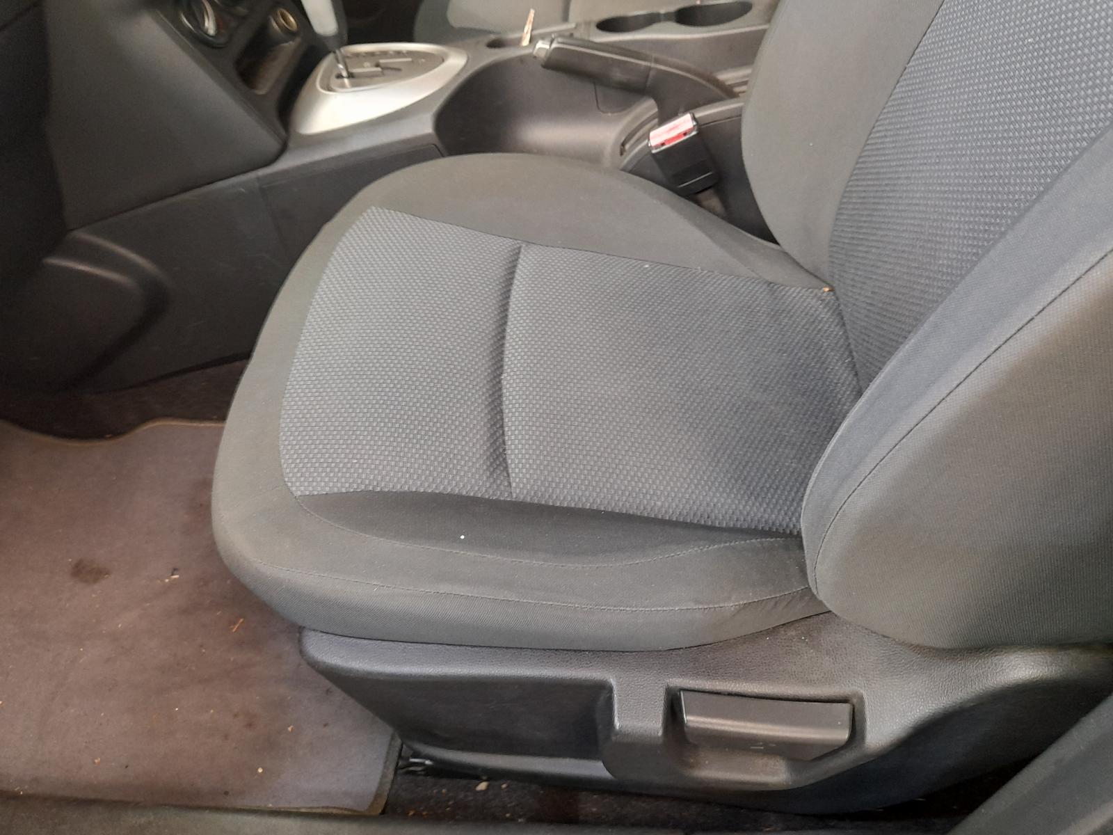 2010 Nissan Dualis Radiator View Auto part Radiator Nissan Dualis 2010