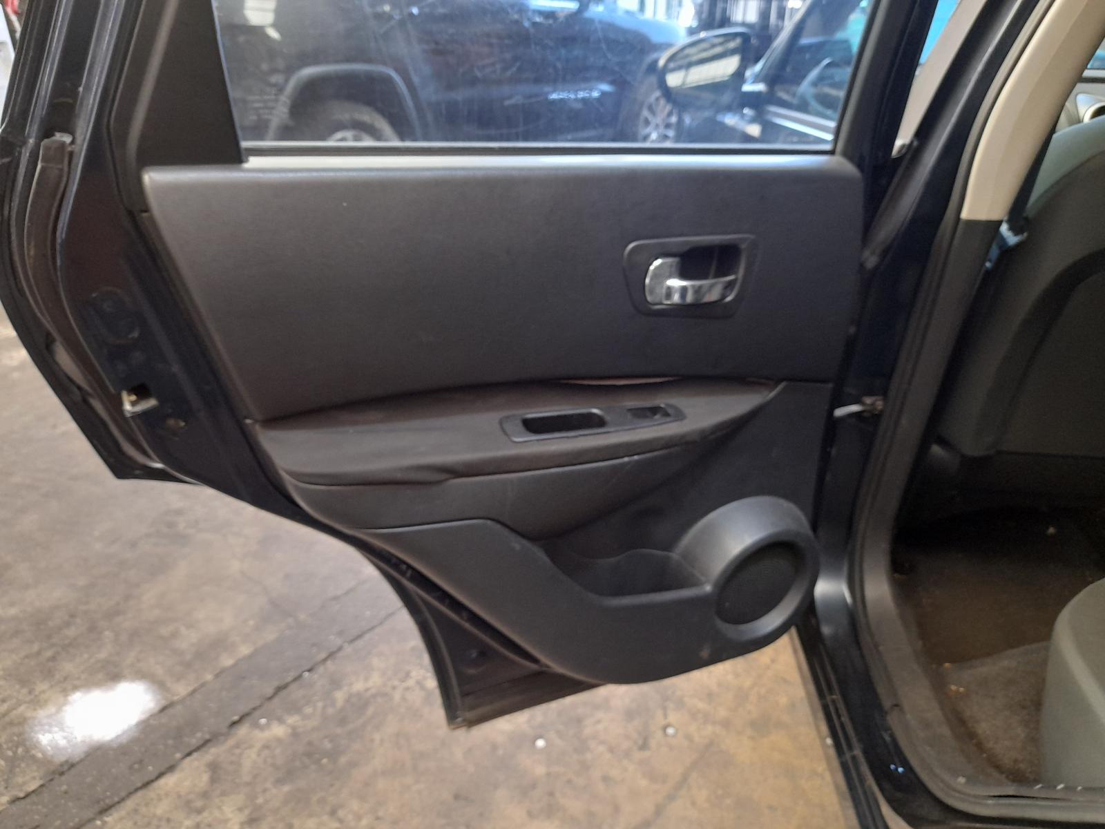 2010 Nissan Dualis Radiator View Auto part Radiator Nissan Dualis 2010