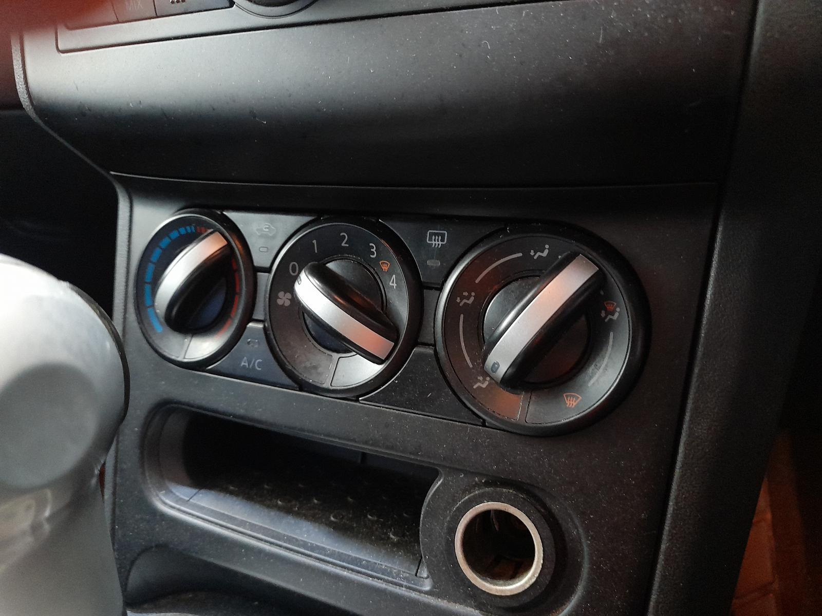 2010 Nissan Dualis Radiator View Auto part Radiator Nissan Dualis 2010