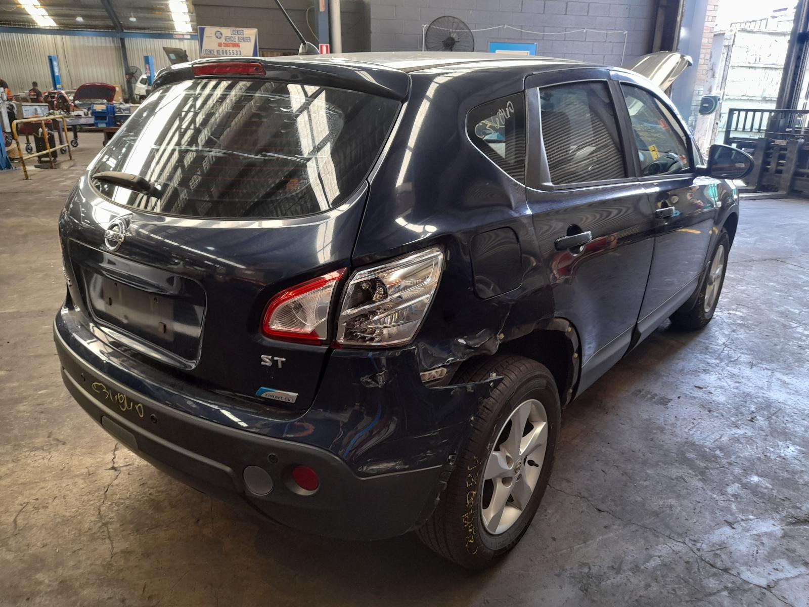 2010 Nissan Dualis Radiator View Auto part Radiator Nissan Dualis 2010