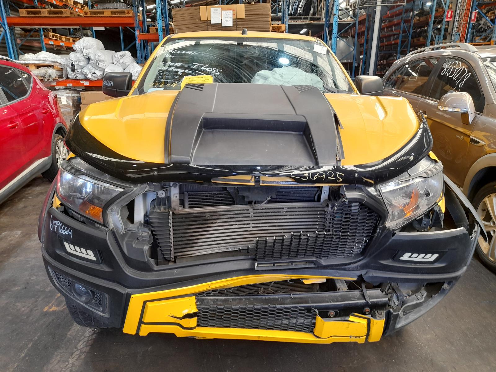 View Auto part Side Step/Skirt Ford Ranger 2018