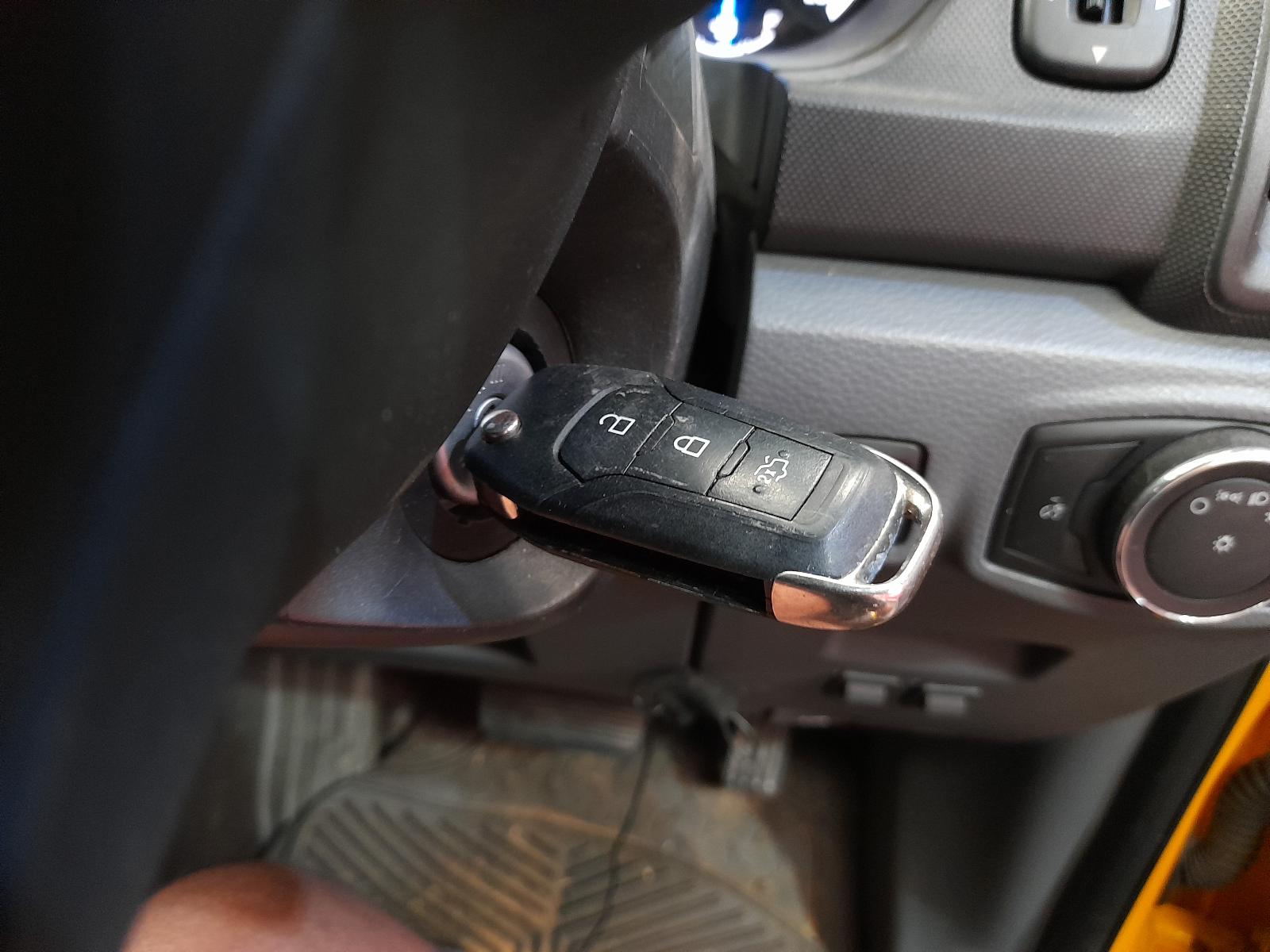 View Auto part Side Step/Skirt Ford Ranger 2018