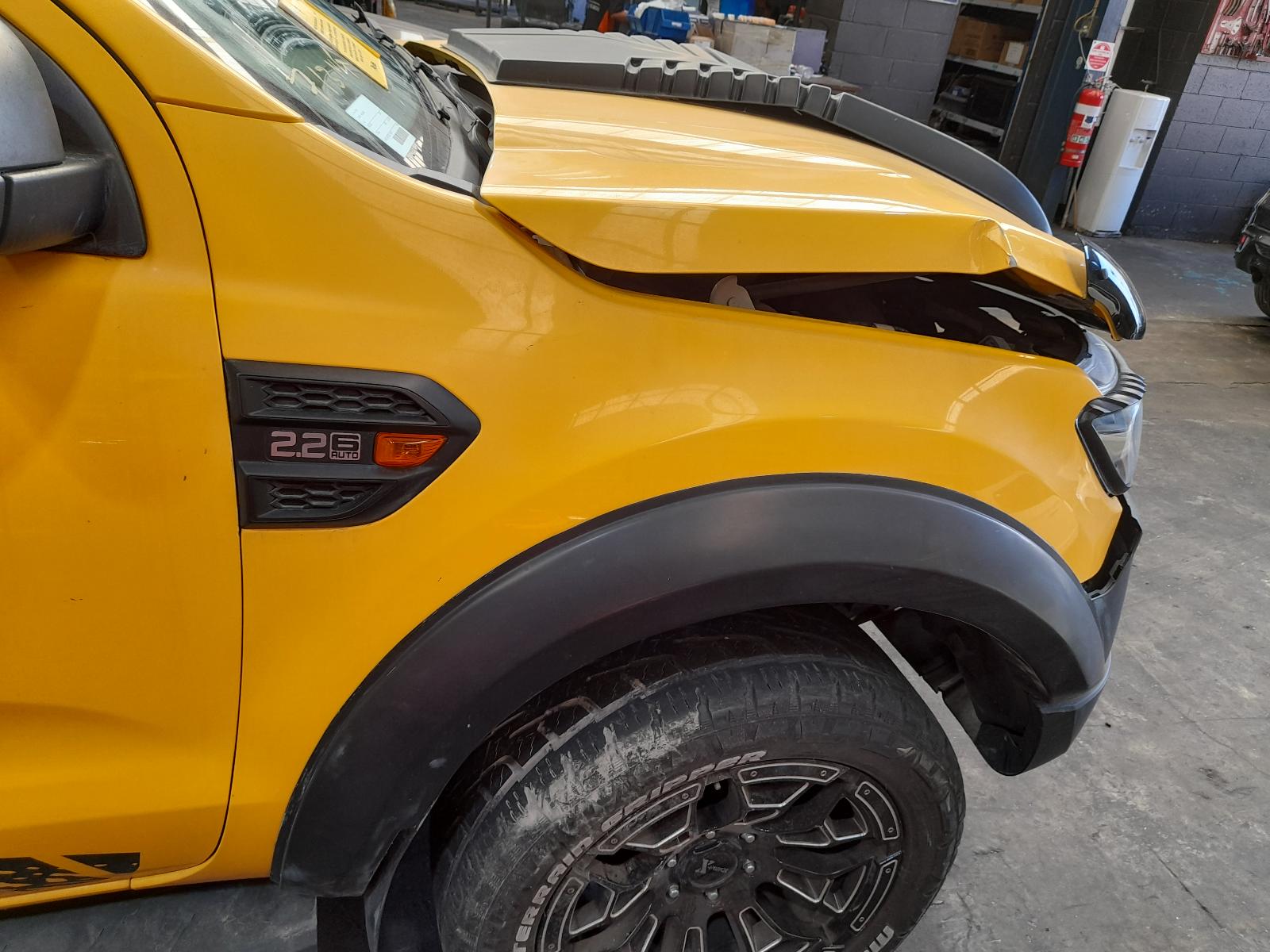 View Auto part Side Step/Skirt Ford Ranger 2018