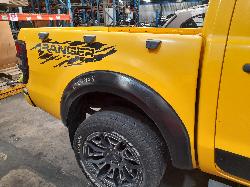 View Auto part Side Step/Skirt Ford Ranger 2018
