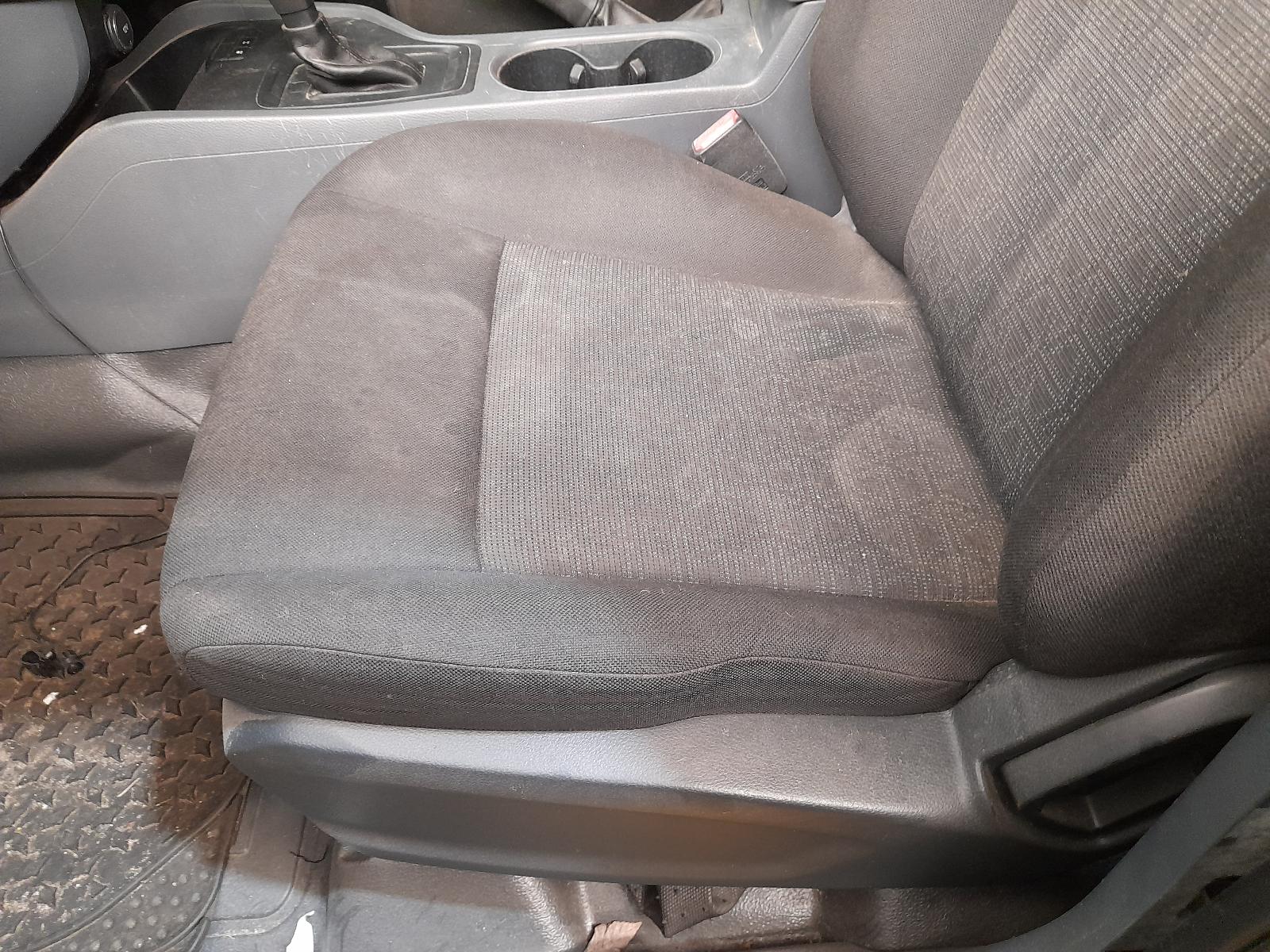 View Auto part Side Step/Skirt Ford Ranger 2018
