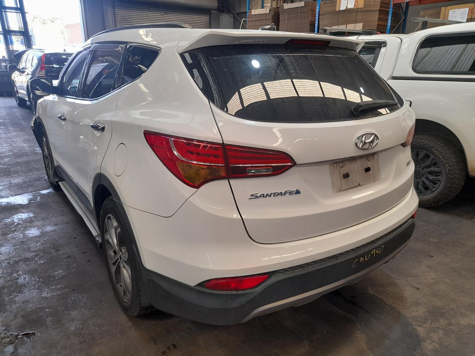 View Auto part Right Front Door Window Hyundai Santa Fe 2012