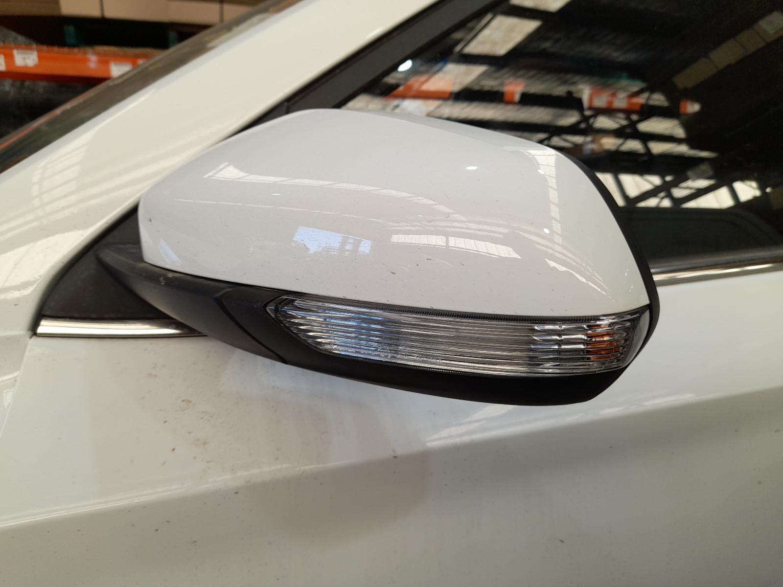 View Auto part Left Door Mirror Mg Zs 2023