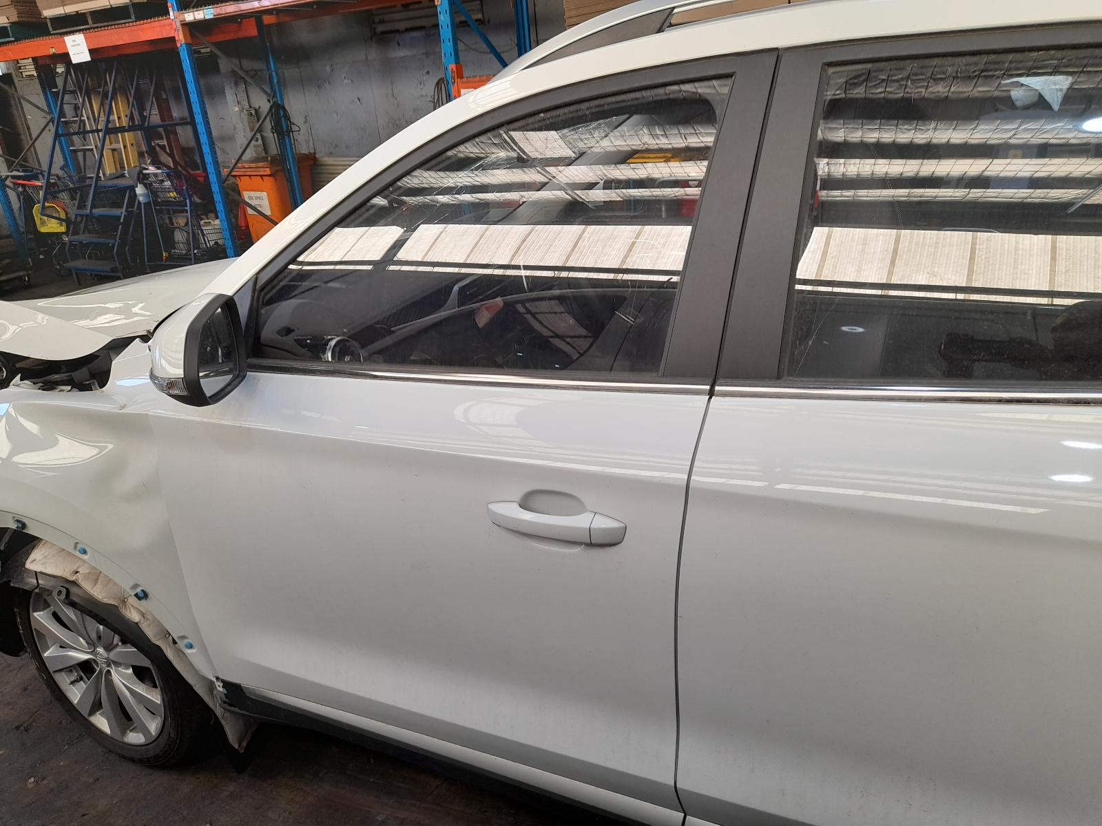 View Auto part Left Door Mirror Mg Zs 2023