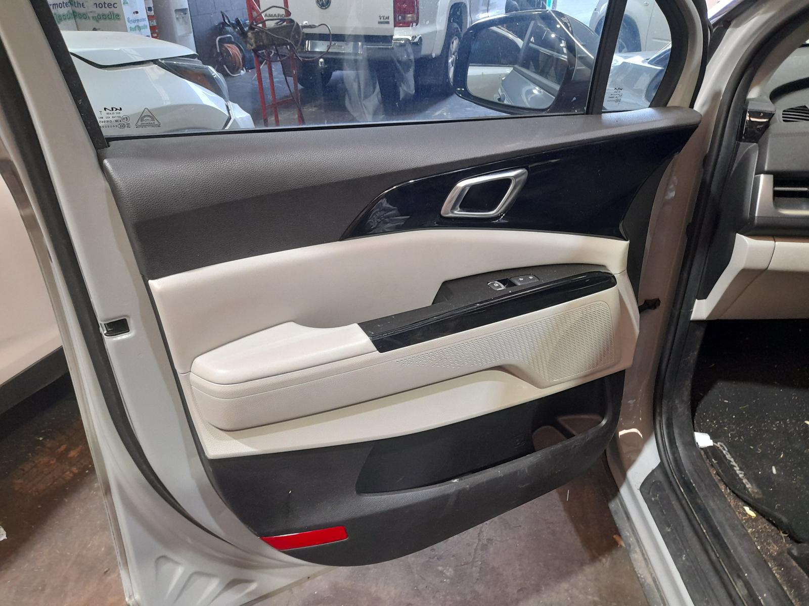 2021 Kia Carnival/grand Carnival Wheel Mag View Auto part Wheel Mag Kia Carnival/grand Carnival 2021