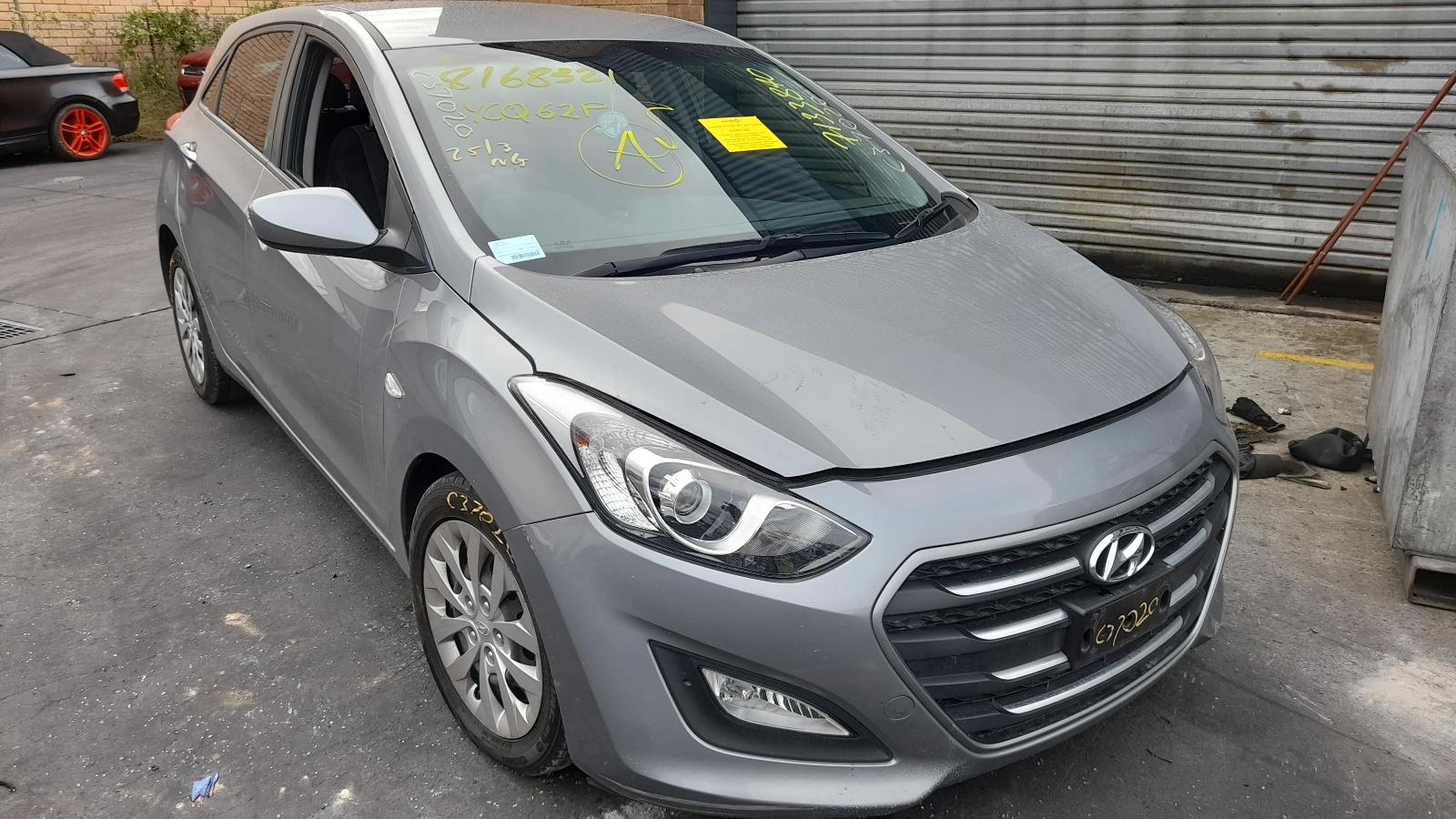 View Auto part null Hyundai I30 2015