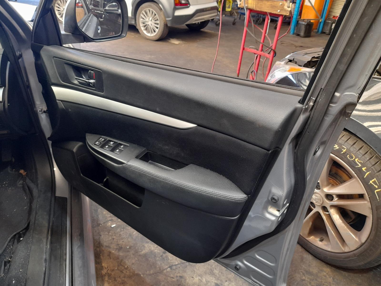 View Auto part Trans/Gearbox Subaru Liberty 2014