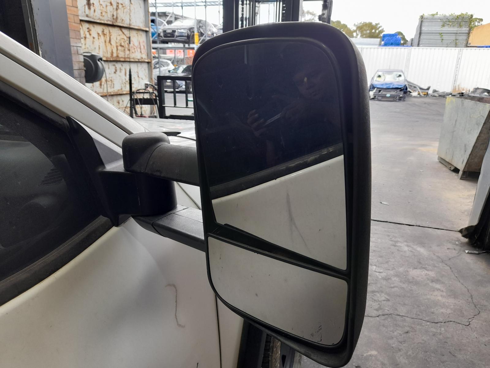 View Auto part Misc Nissan Navara 2016
