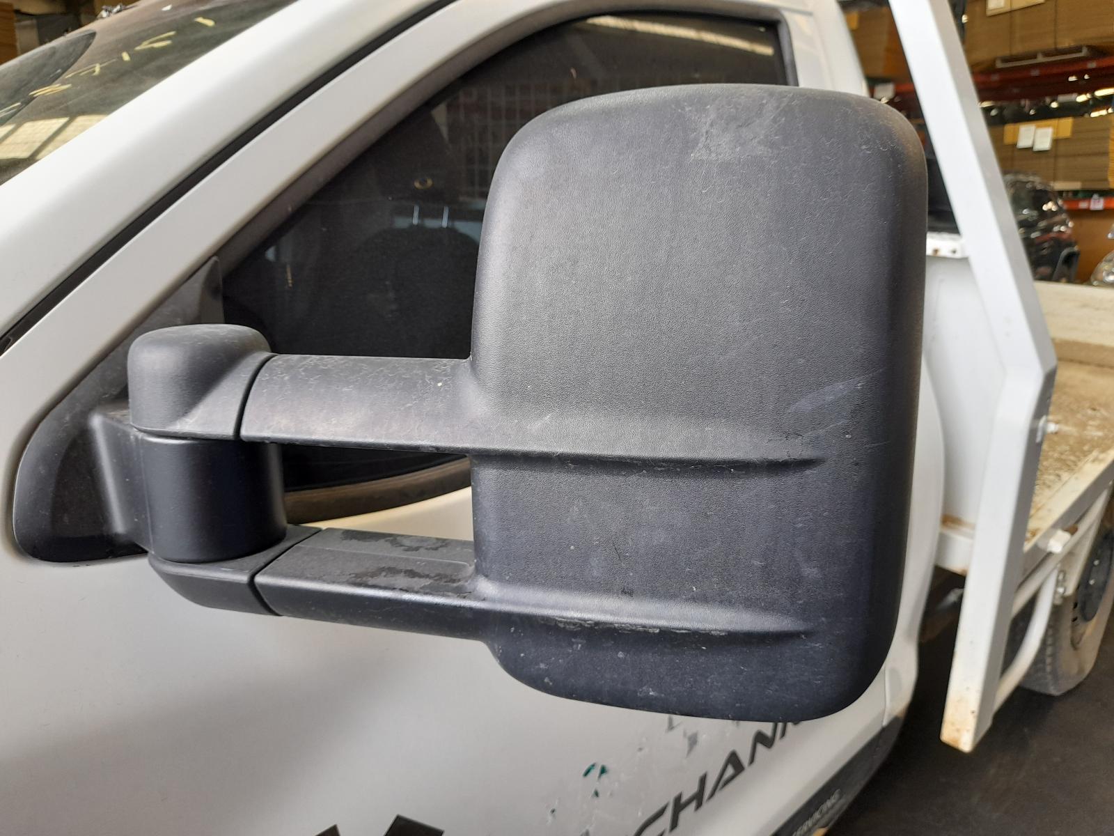 View Auto part Misc Nissan Navara 2016