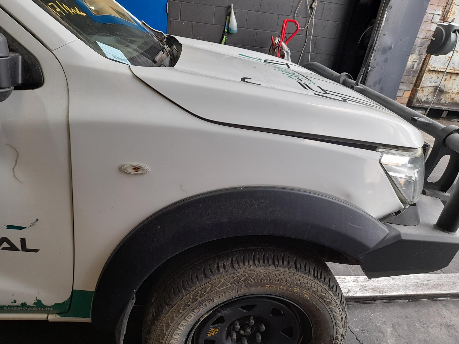 View Auto part Misc Nissan Navara 2016