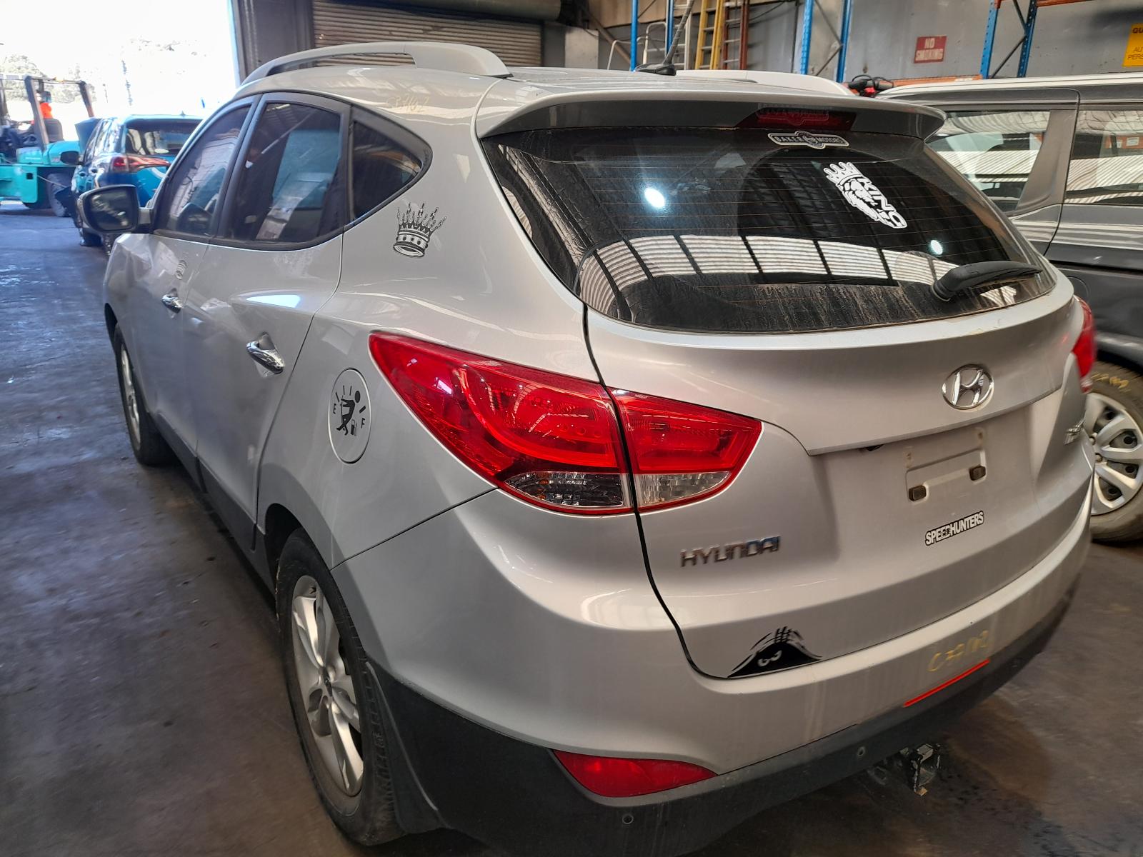 View Auto part Right Front Door Window Hyundai Ix35 2013