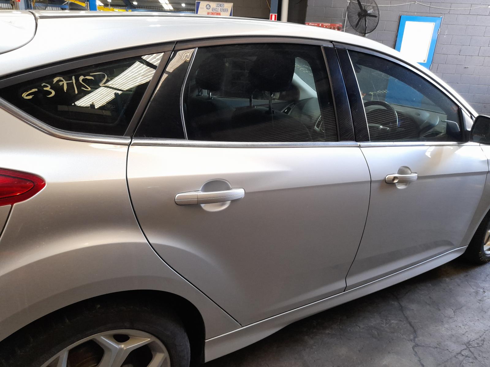 View Auto part Rear Bumper Ford Focus 2012