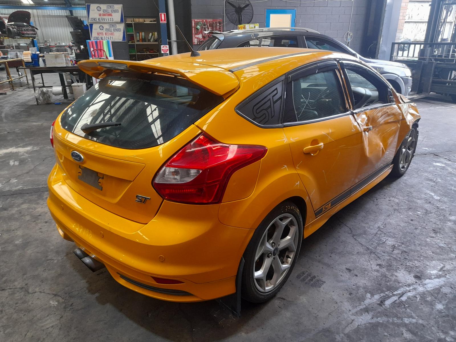 2012 Ford Focus Front Seat View Auto part Front Seat Ford Focus 2012