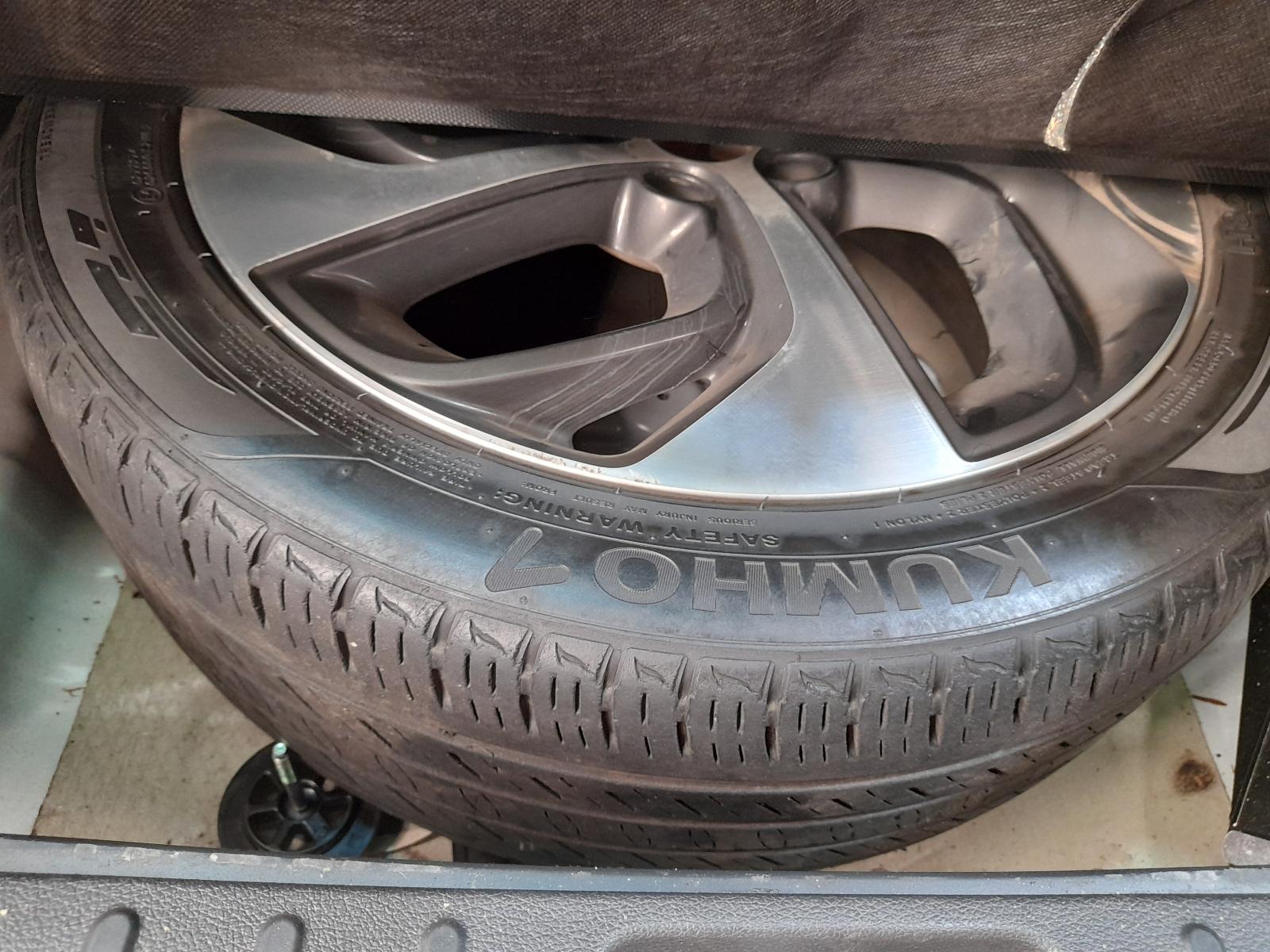 View Auto part Differential Centre Hyundai Tucson 2015