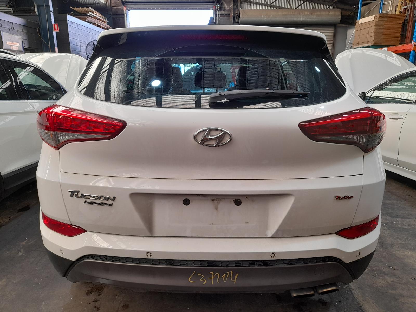 View Auto part Differential Centre Hyundai Tucson 2015