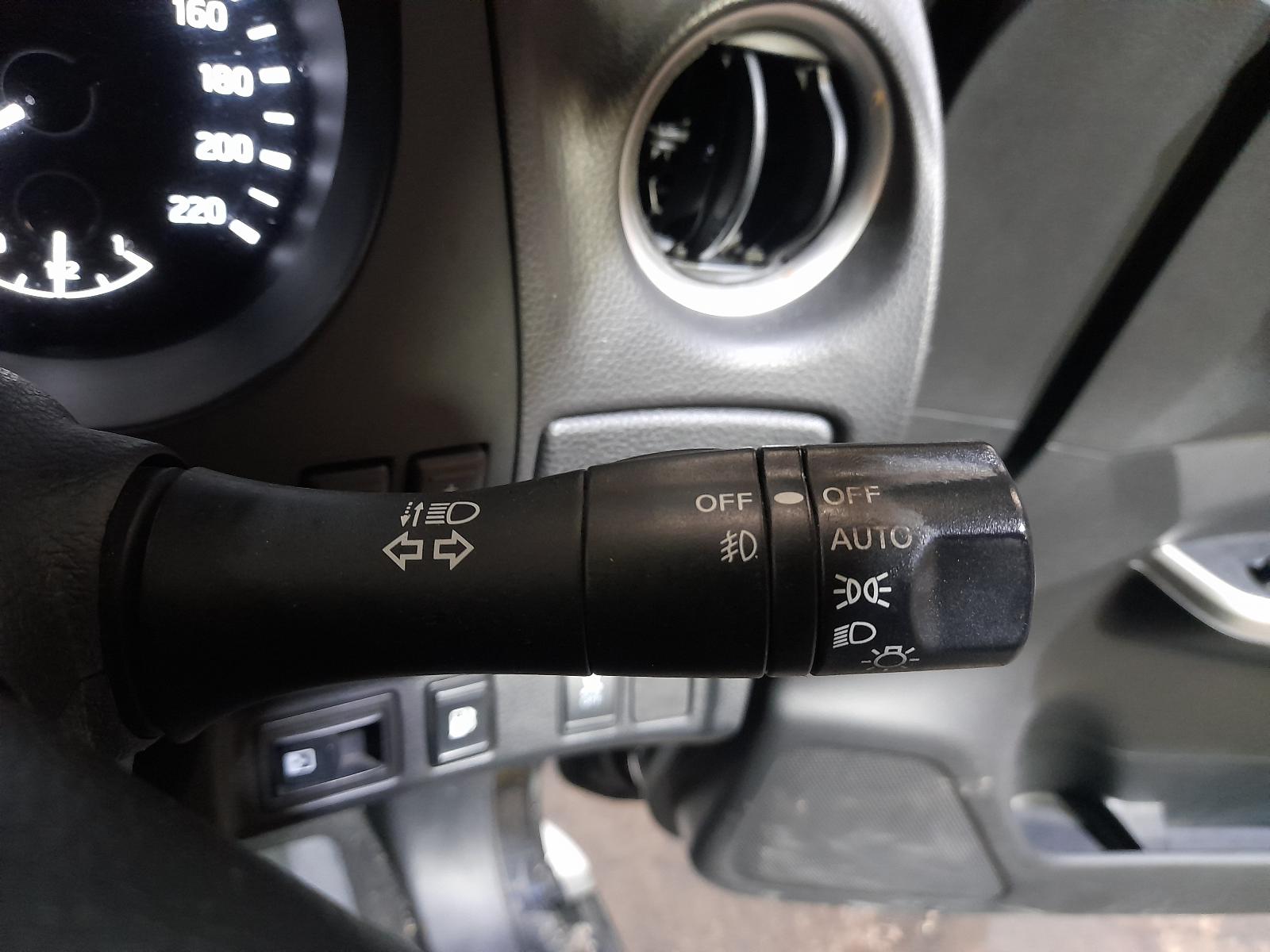 View Auto part Tonneau/Cover Nissan Navara 2019