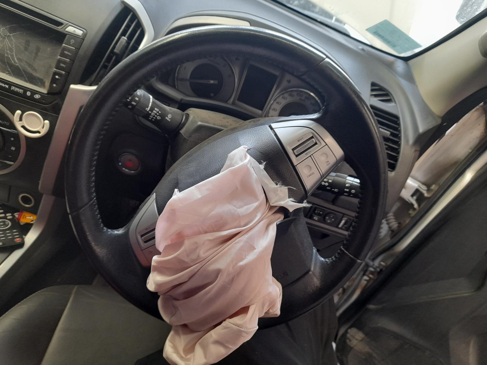 View Auto part Throttle Body Isuzu Mu-x 2015