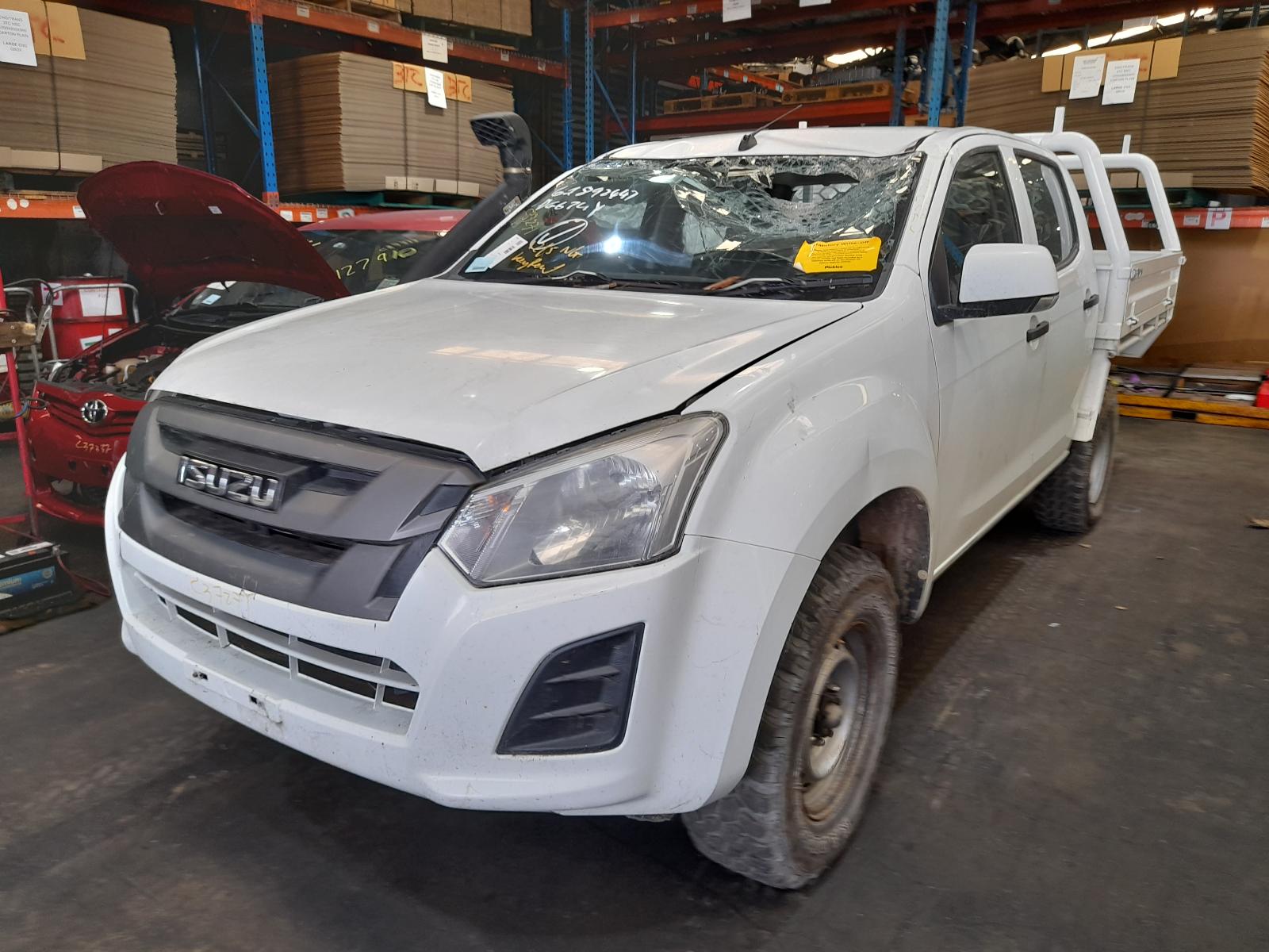 View Auto part Right Rear Wnd Reg/Motor Isuzu Dmax 2017