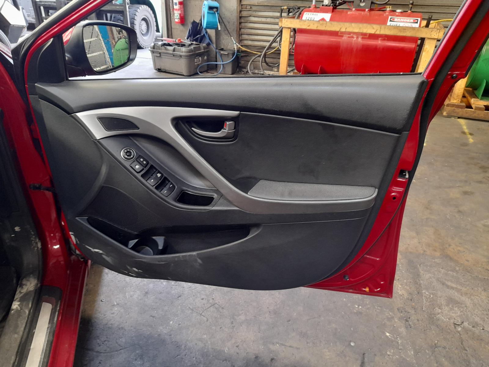 2014 Hyundai Elantra F/Bar Reinforc/Brack View Auto part F/Bar Reinforc/Brack Hyundai Elantra 2014