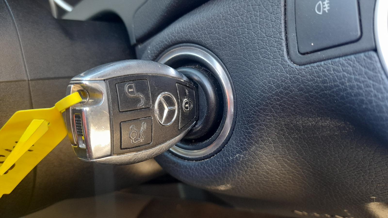 View Auto part Steering Pump Mercedes C Class 2011