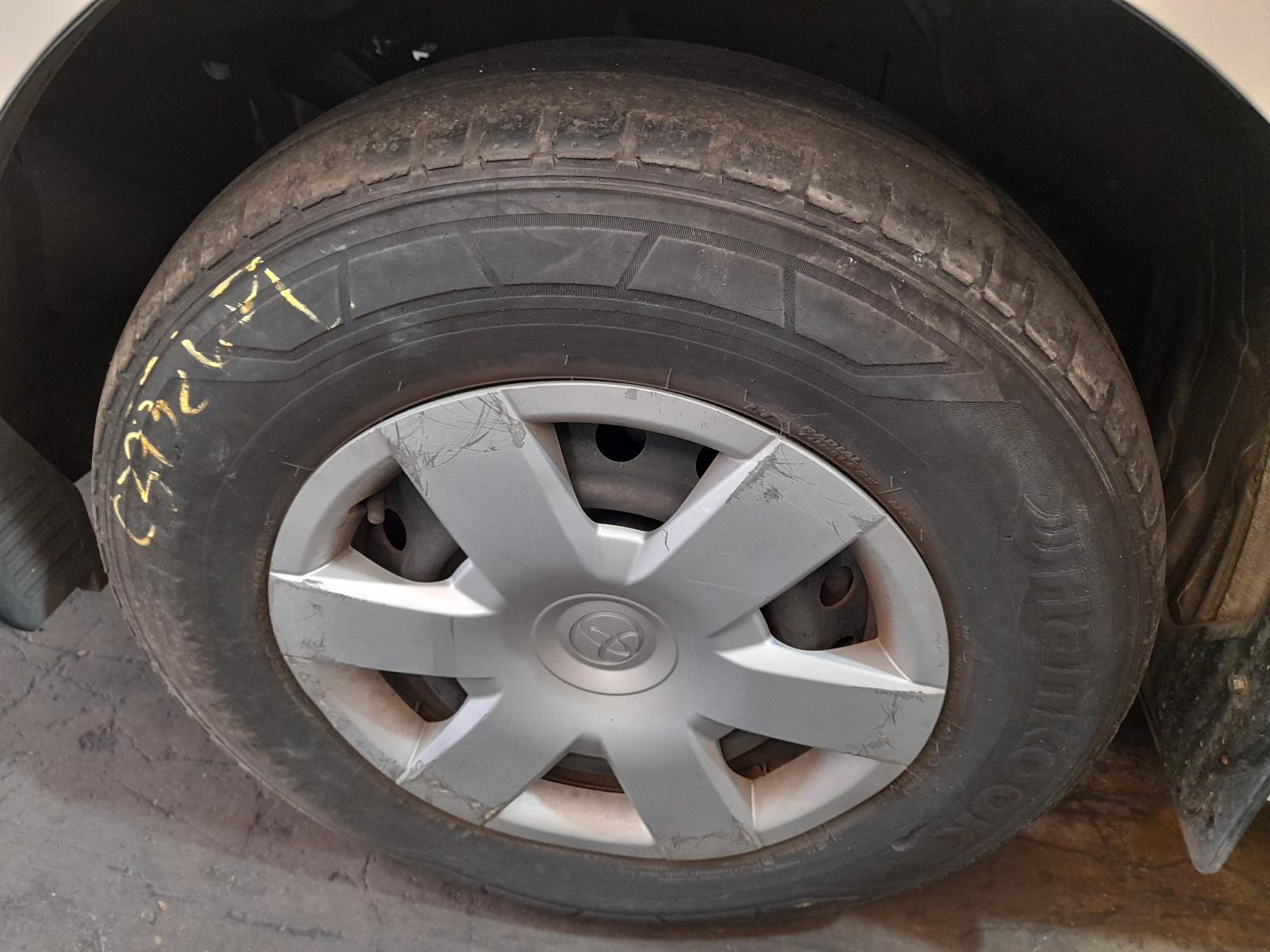 View Auto part Ecu Toyota Hiace 2016