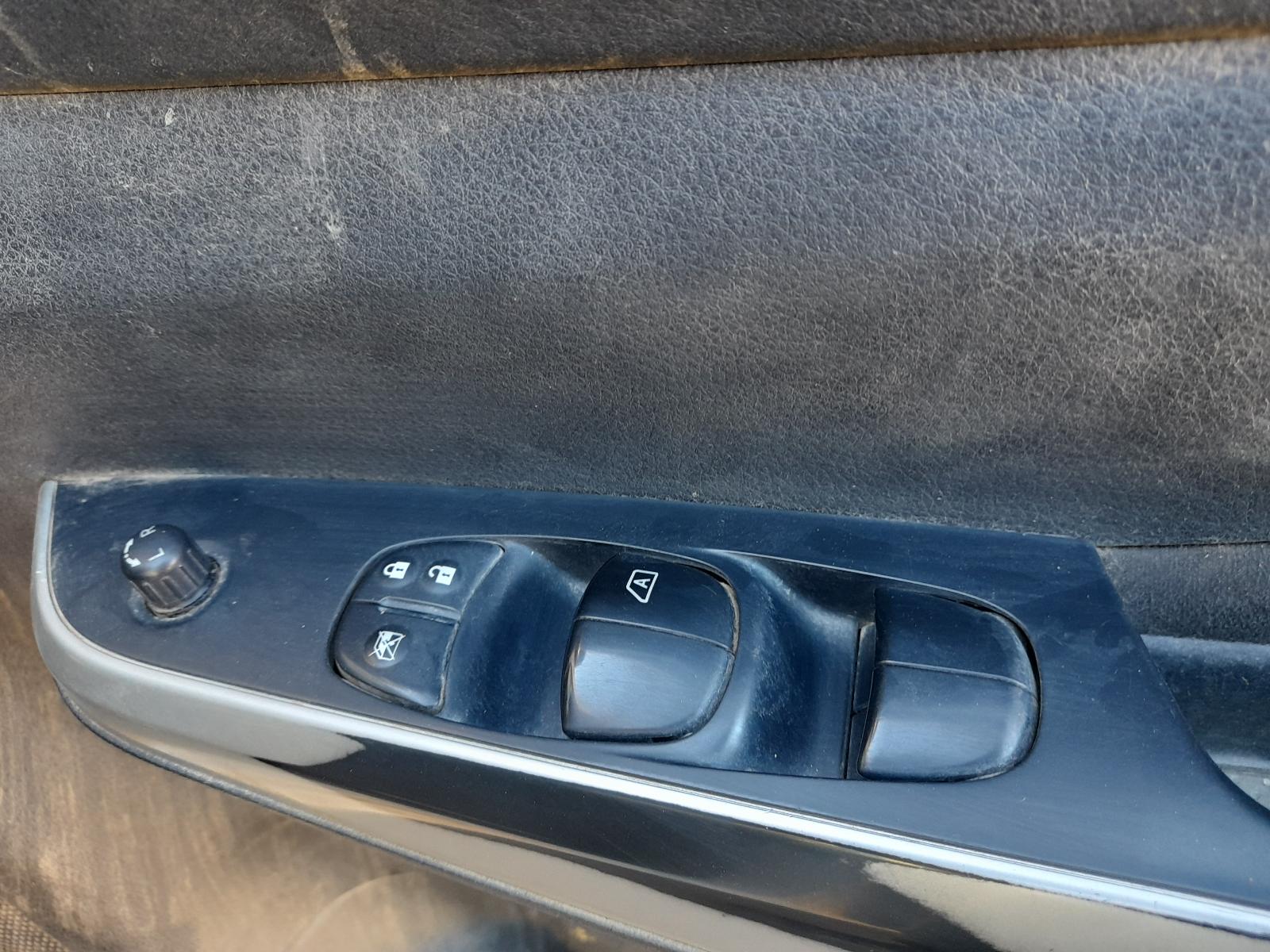View Auto part Misc Nissan Navara 2018