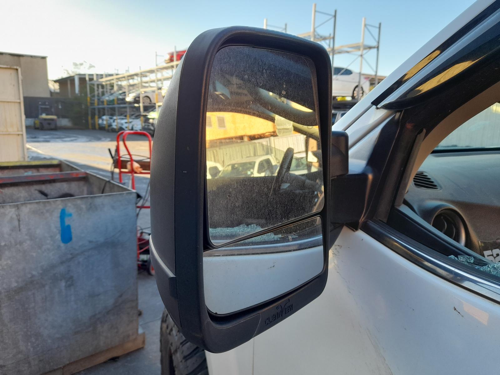 View Auto part Misc Nissan Navara 2018