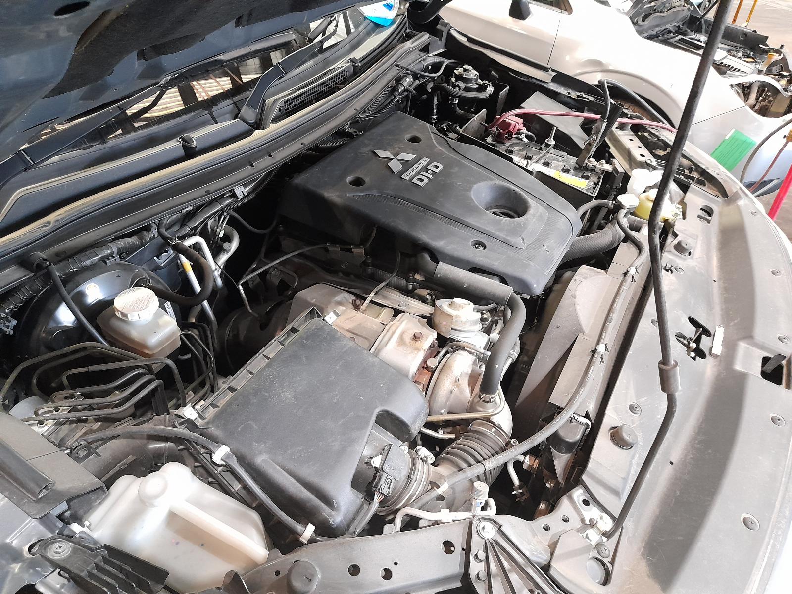 View Auto part Alternator Mitsubishi Pajero 2021