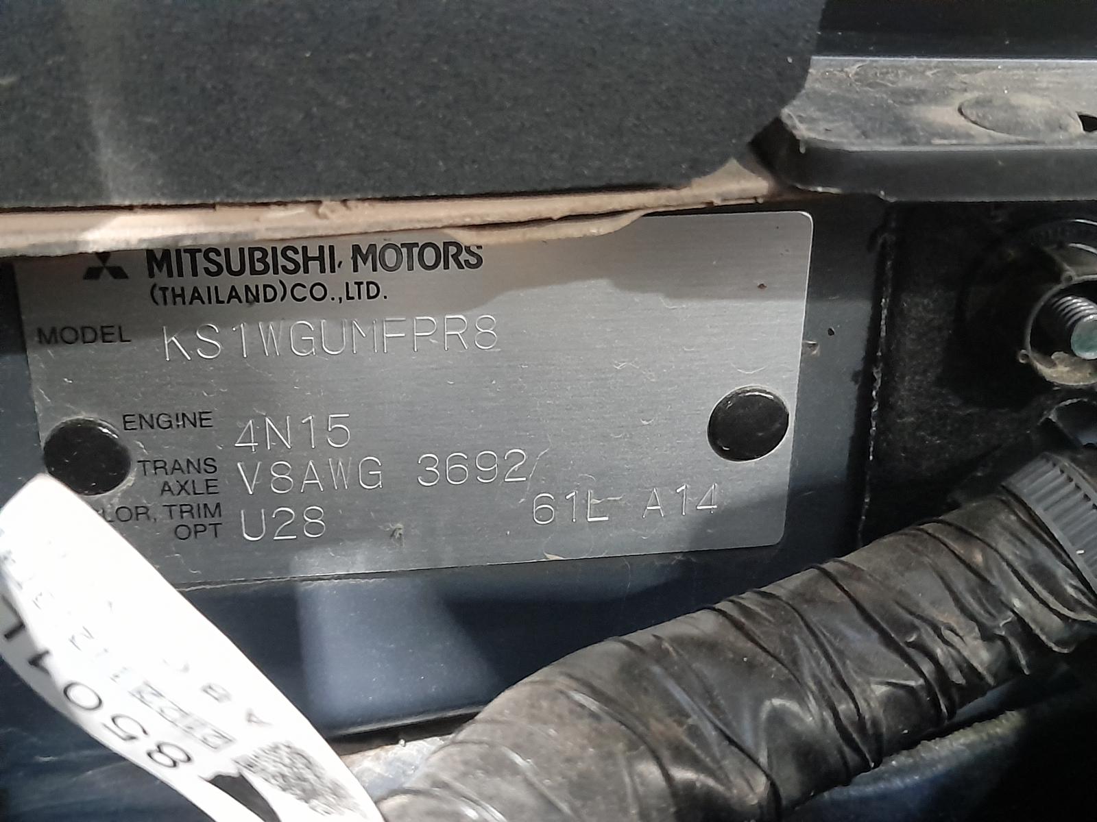View Auto part Alternator Mitsubishi Pajero 2021