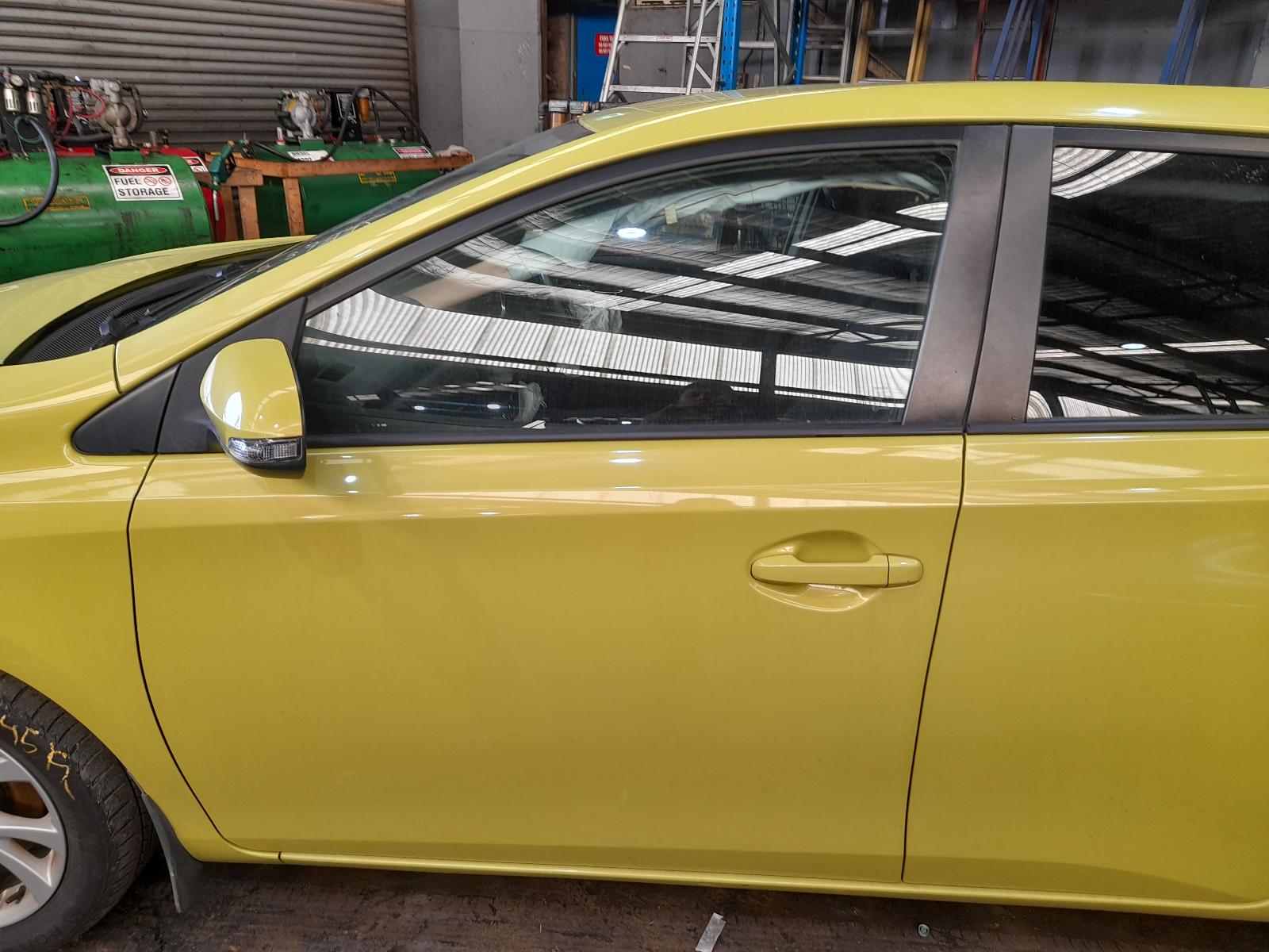 View Auto part Rear Bumper Toyota Corolla 2016