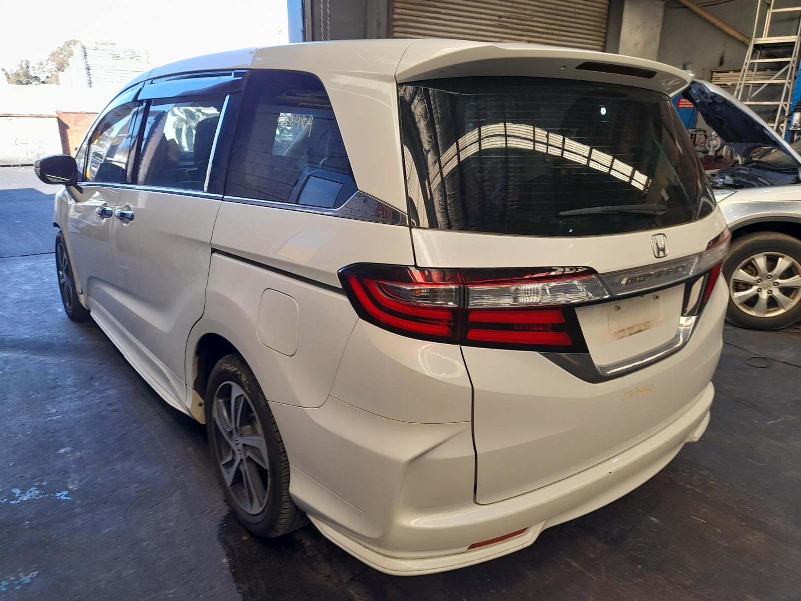 View Auto part Right Rear Wnd Reg/Motor Honda Odyssey 2015