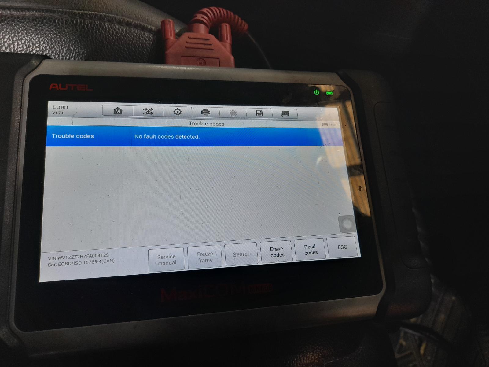 View Auto part Tonneau/Cover Volkswagen Amarok 2014